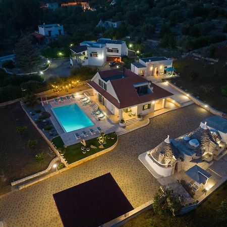 Exclusive Luxury Villa Monte Pompilio Челие Месапика Екстериор снимка