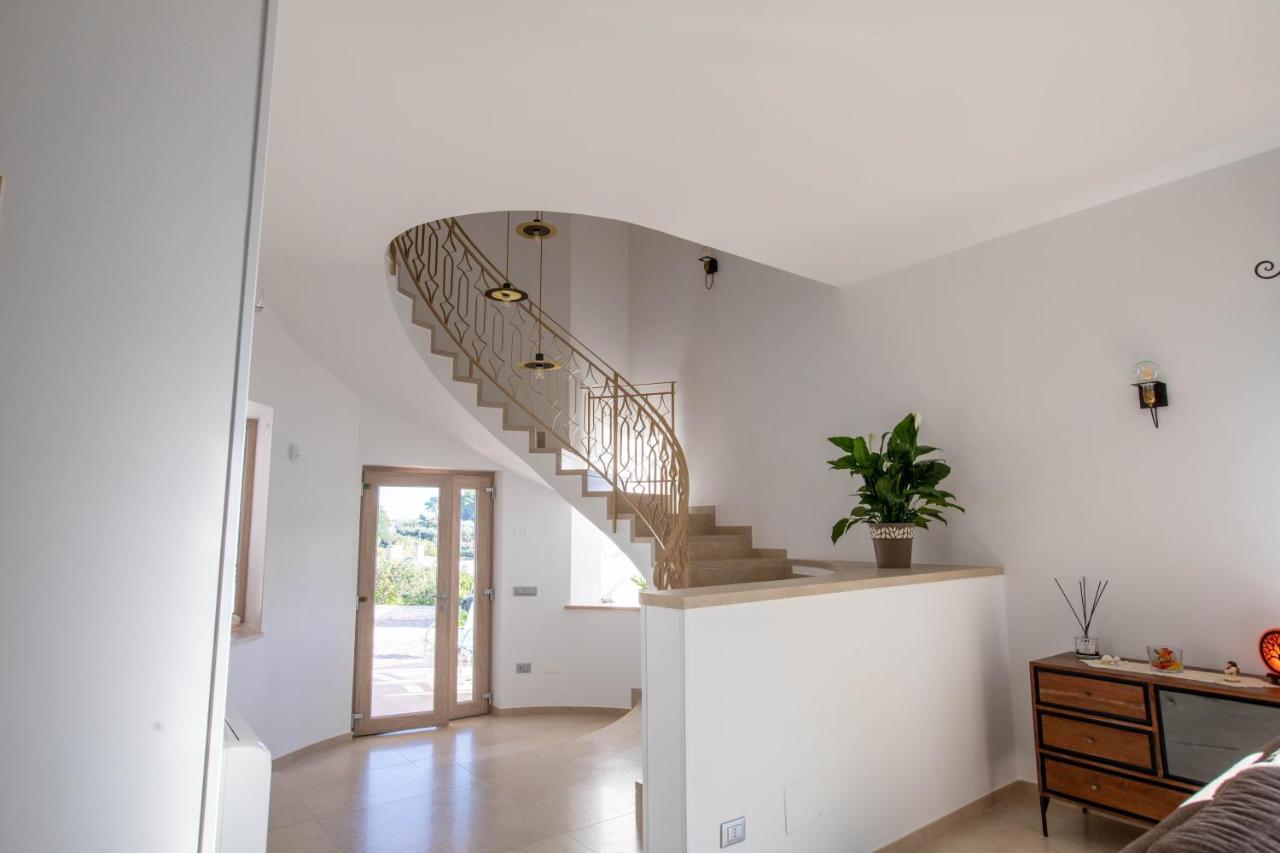 Exclusive Luxury Villa Monte Pompilio Челие Месапика Екстериор снимка